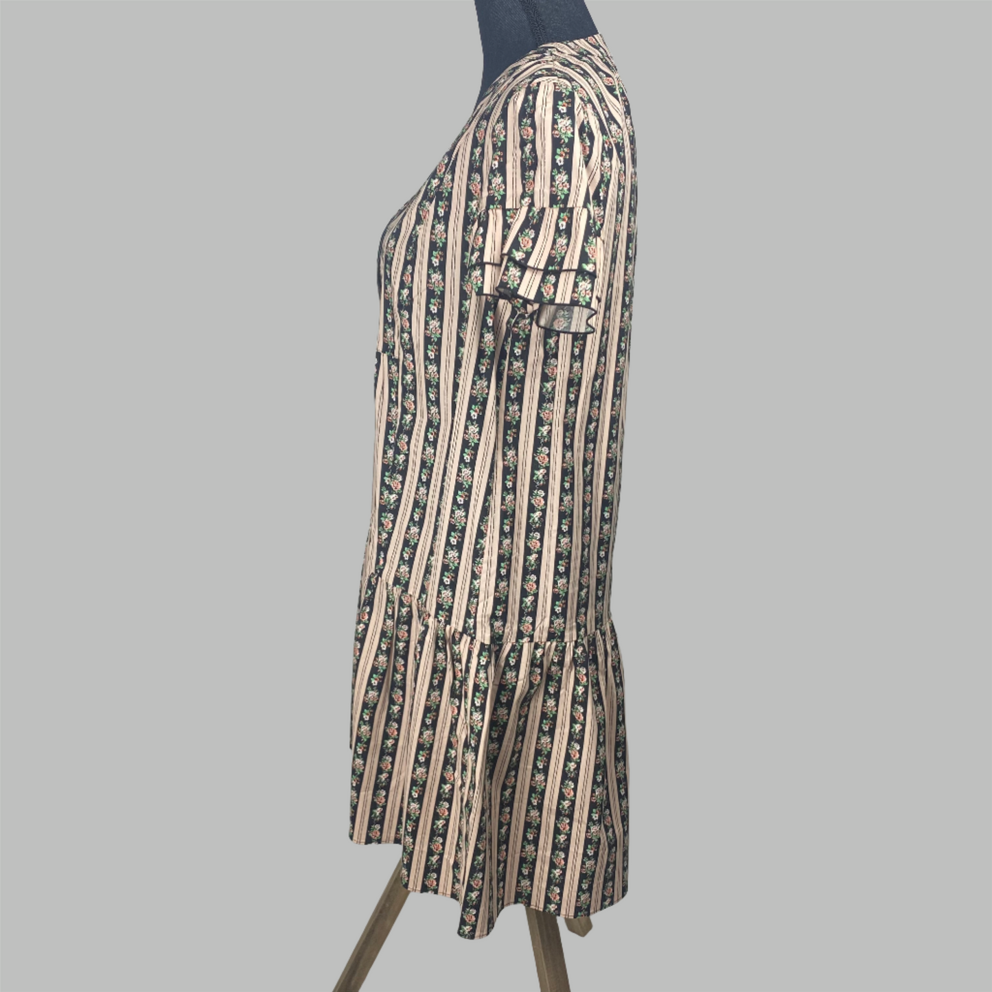 Nikkie Dress Size M/L