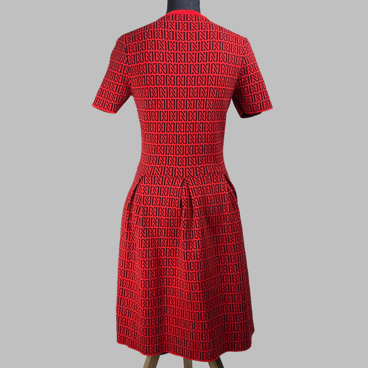 Nikkie Dress Size M/L