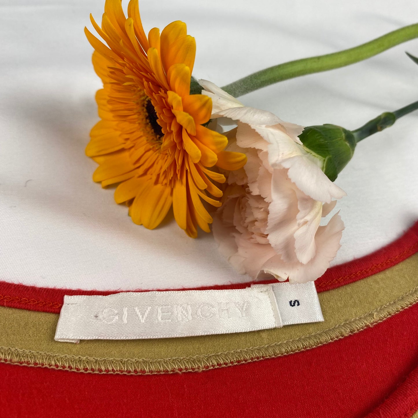 Givenchy T-shirt maat S